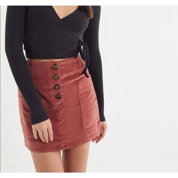 BDG Kendri Rust Orange Curdoroy Mini Skirt w/ Deep Pockets Size Medium - Picture 1 of 10